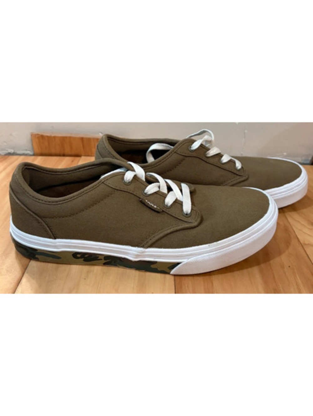 Vans Atwood “Camo” Sneakers - Olive Green & Camo Pattern Youth Boys Size 5